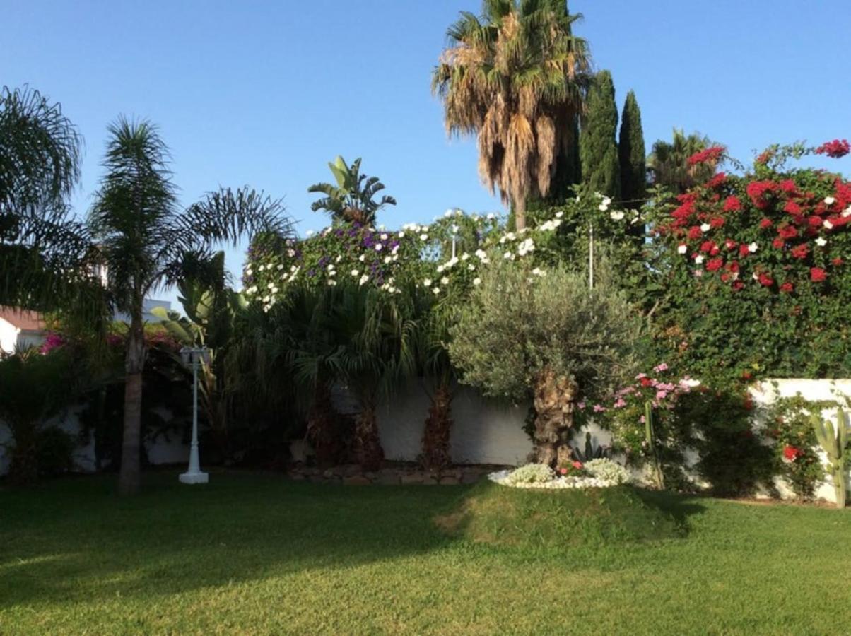 Exclusive Villa Las Palmeras Puerto Banus With Heated Private Swimming Pool, Marbella, Spain エクステリア 写真