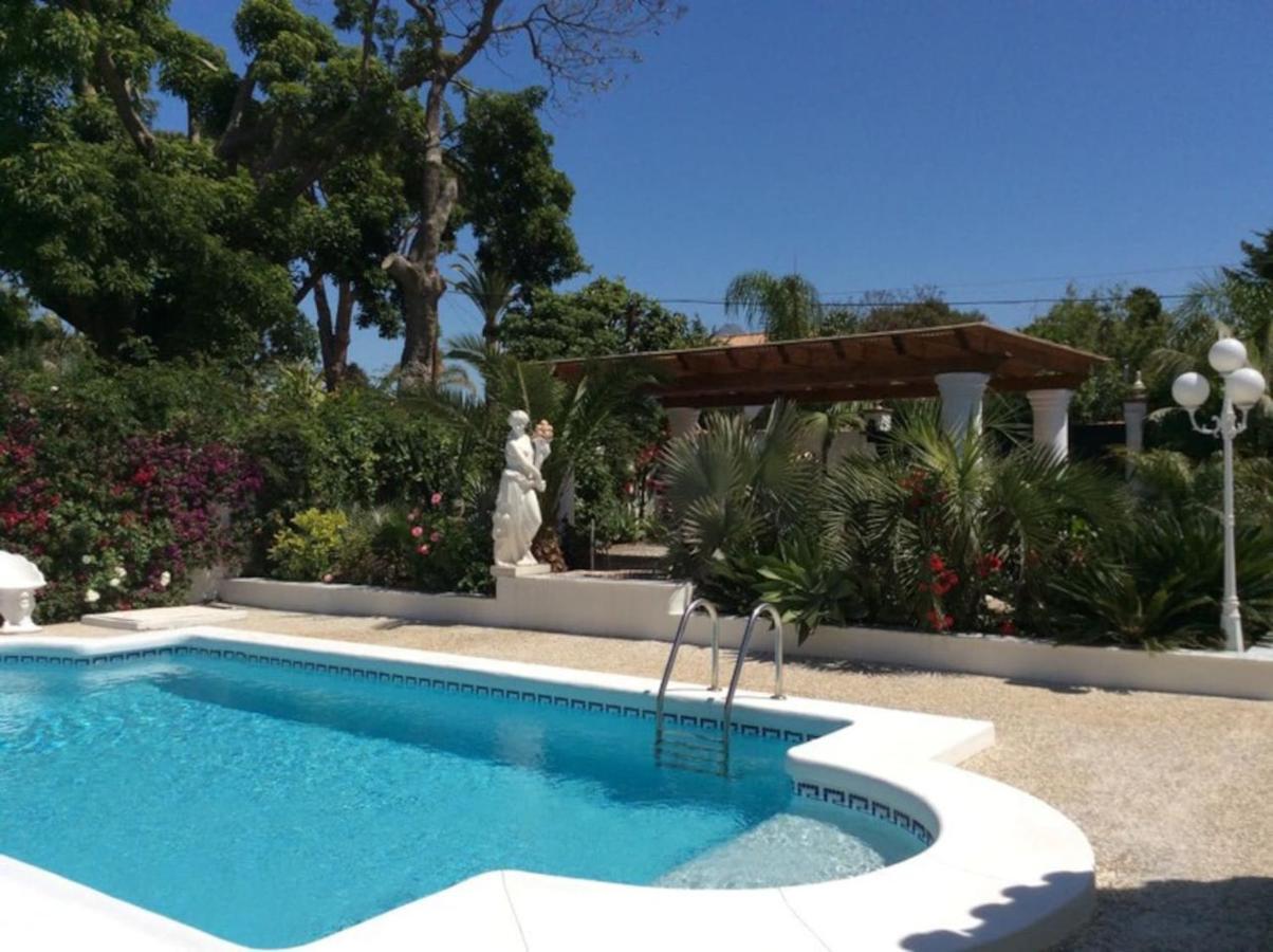 Exclusive Villa Las Palmeras Puerto Banus With Heated Private Swimming Pool, Marbella, Spain エクステリア 写真