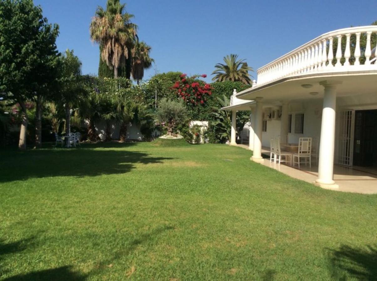 Exclusive Villa Las Palmeras Puerto Banus With Heated Private Swimming Pool, Marbella, Spain エクステリア 写真